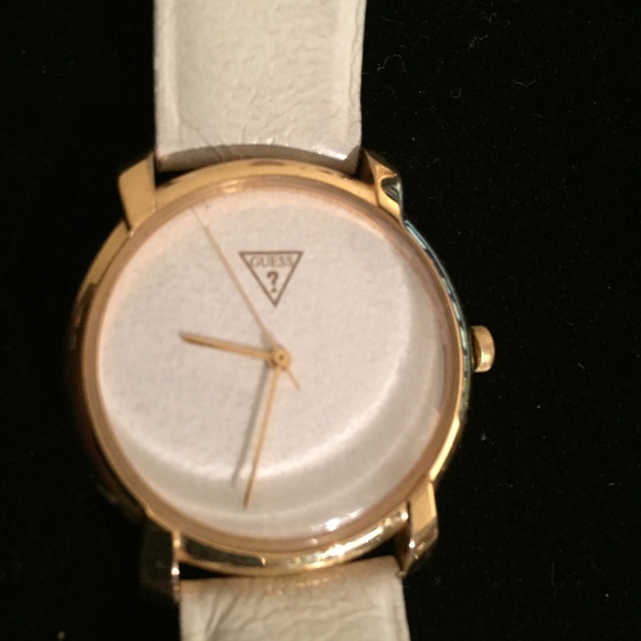 GUESS LADIES WATCH